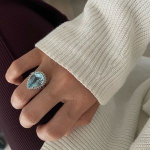 5.68ct aquamarine platinum ring